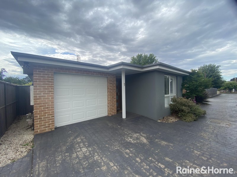 1 / 398a Summer Street, Orange NSW 2800