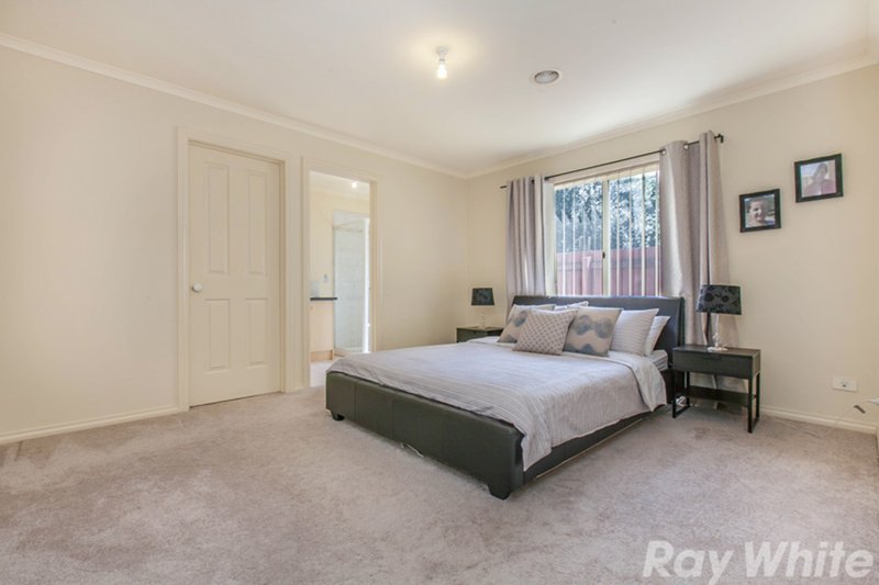 Photo - 1 / 4 Capri Close, South Morang VIC 3752 - Image 9