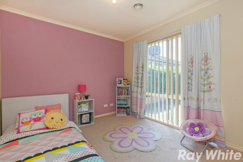 Photo - 1 / 4 Capri Close, South Morang VIC 3752 - Image 10