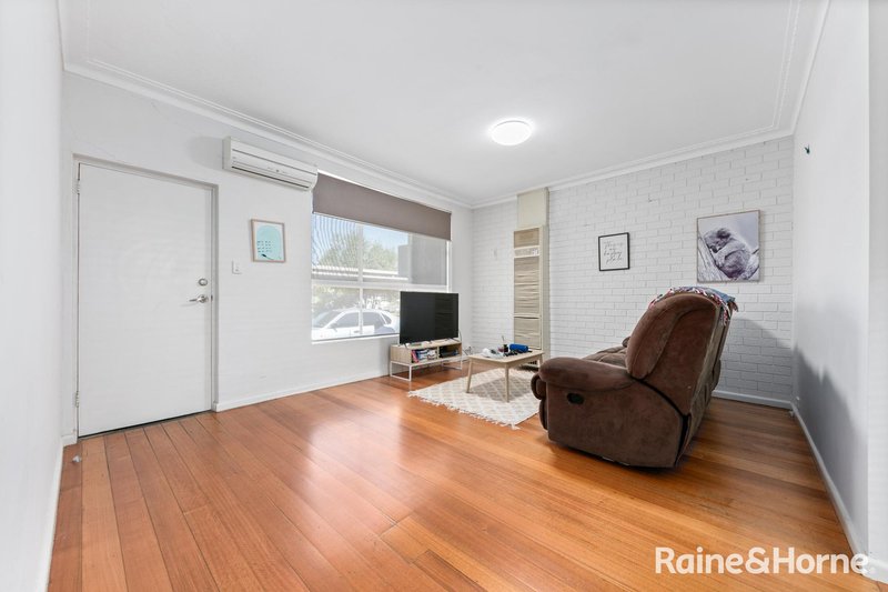 Photo - 1-4/1 Thomas Street, St Albans VIC 3021 - Image 9