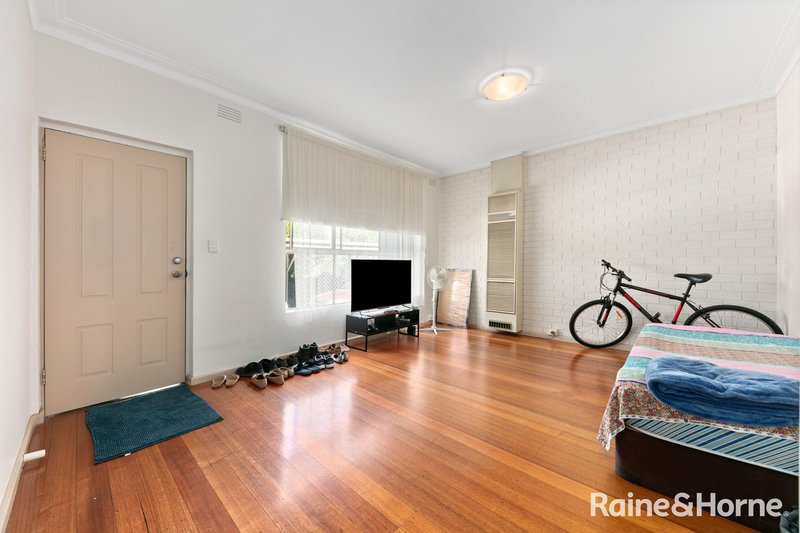 Photo - 1-4/1 Thomas Street, St Albans VIC 3021 - Image 14