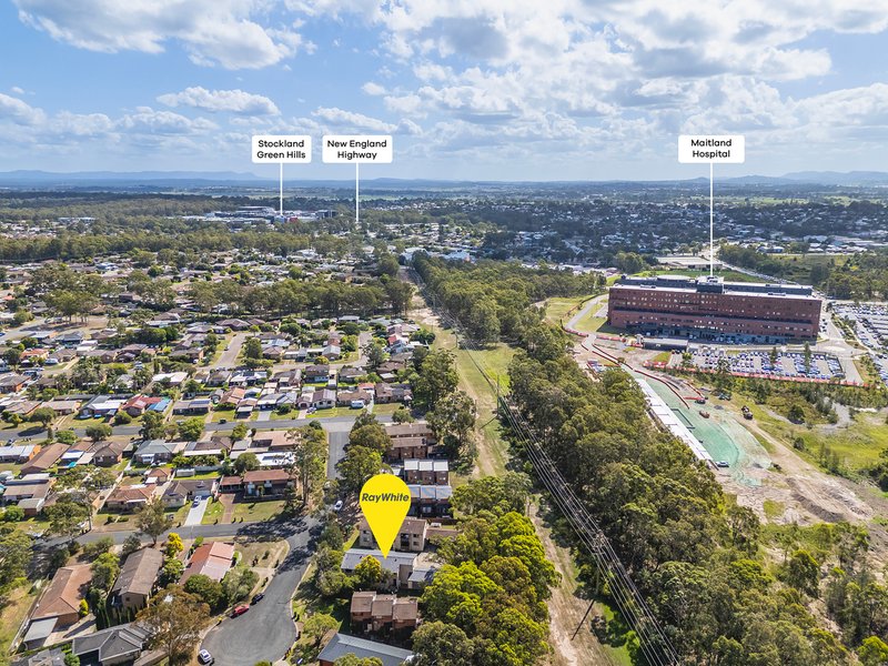 Photo - 1-4/12 Lobelia Close, Metford NSW 2323 - Image 3