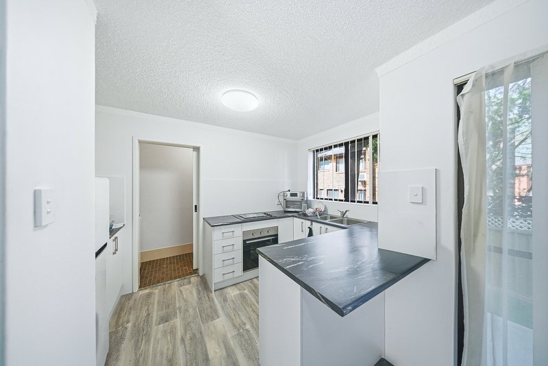 Photo - 1-4/12 Lobelia Close, Metford NSW 2323 - Image 4