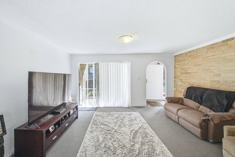 Photo - 1-4/12 Lobelia Close, Metford NSW 2323 - Image 6