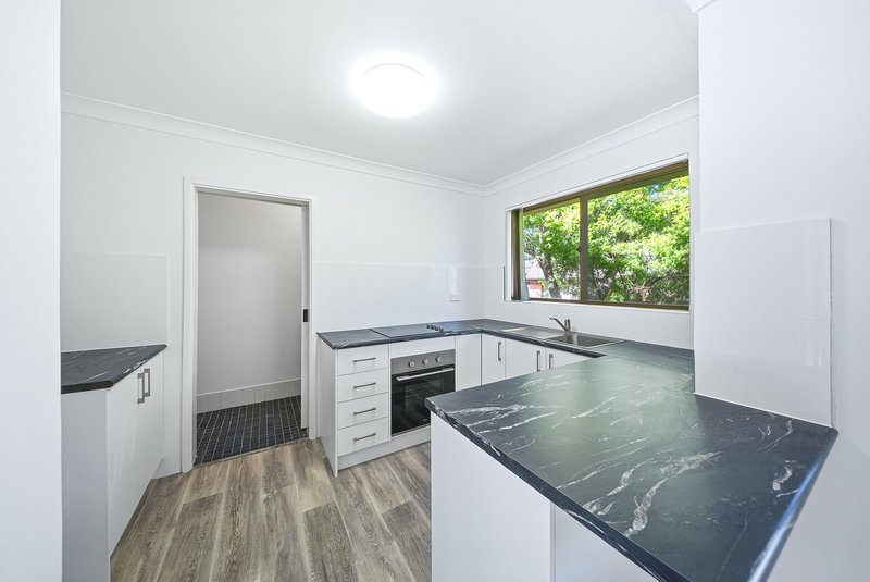 Photo - 1-4/12 Lobelia Close, Metford NSW 2323 - Image 13