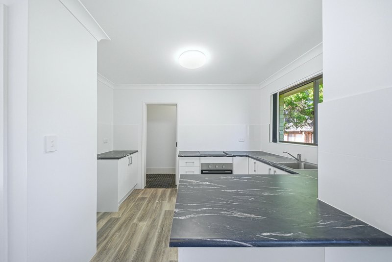 Photo - 1-4/12 Lobelia Close, Metford NSW 2323 - Image 14