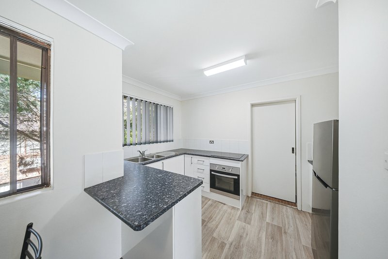 Photo - 1-4/12 Lobelia Close, Metford NSW 2323 - Image 26