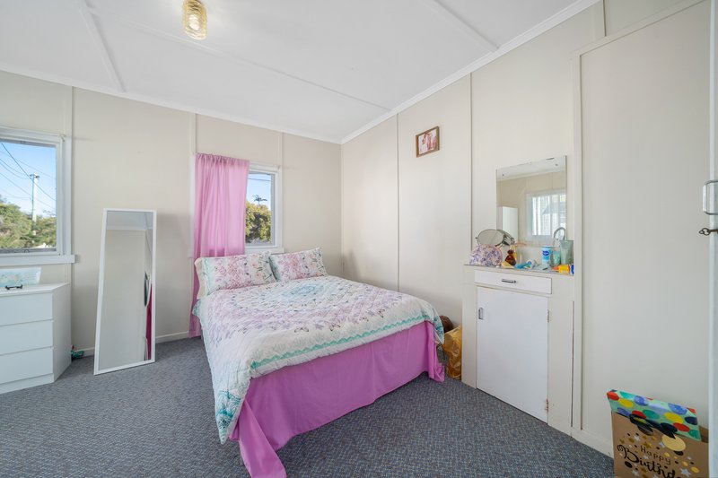 Photo - 1-4/12 Plume Street, Redcliffe QLD 4020 - Image 7