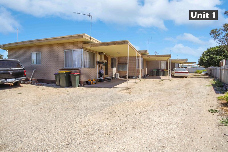 Photo - 1-4/17 Bleakley Street, Horsham VIC 3400 - Image 2