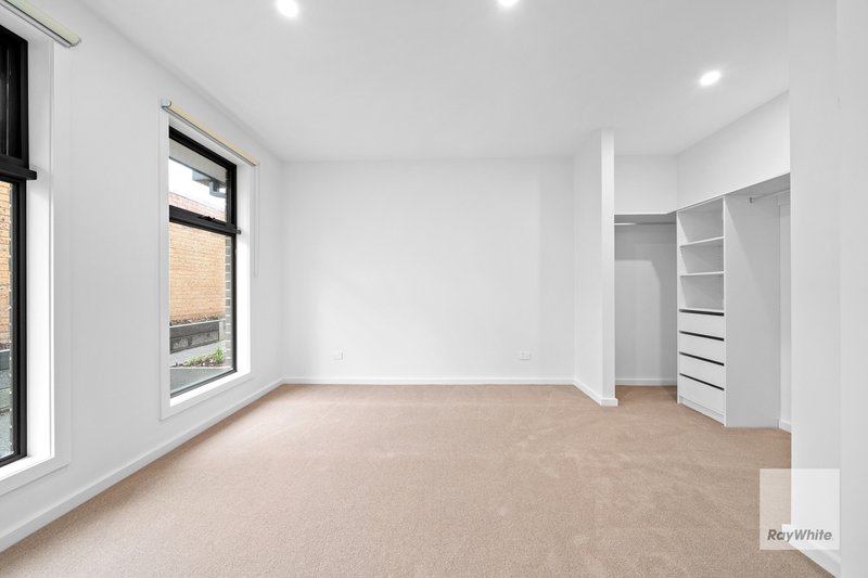 Photo - 1-4/17 Worrall Street, Burwood VIC 3125 - Image 7