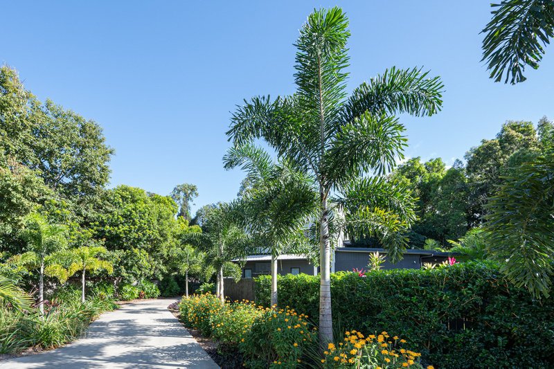 Photo - 1- 4/5-13 Yule Ave , Clifton Beach QLD 4879 - Image 4