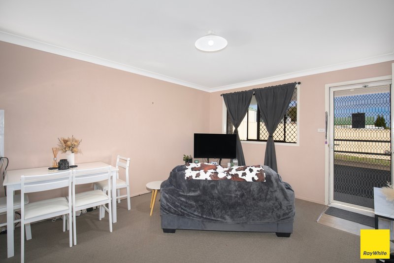 Photo - 1-4/63 Ross Street, Inverell NSW 2360 - Image 3