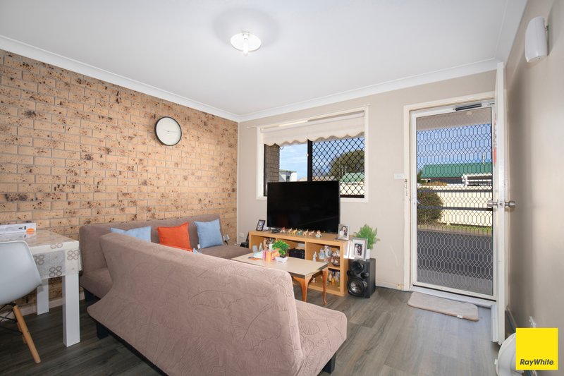 Photo - 1-4/63 Ross Street, Inverell NSW 2360 - Image 7