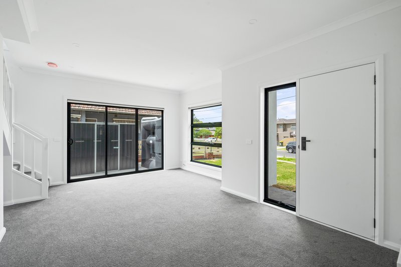 Photo - 1-4/68 Cuthbert Street, Broadmeadows VIC 3047 - Image 9