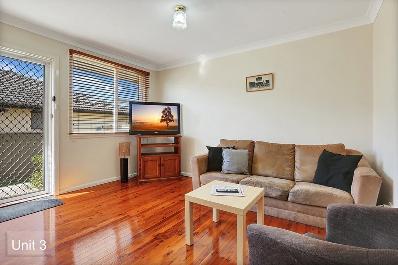 Photo - 1-4/9 St Lukes Avenue, Brownsville NSW 2530 - Image 9