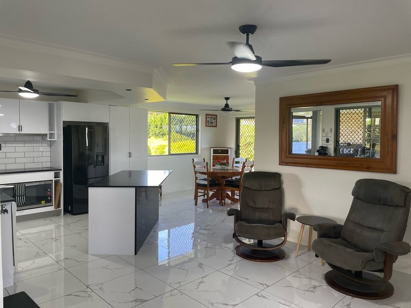 Photo - 1-5 Highland Place, Craignish QLD 4655 - Image 19