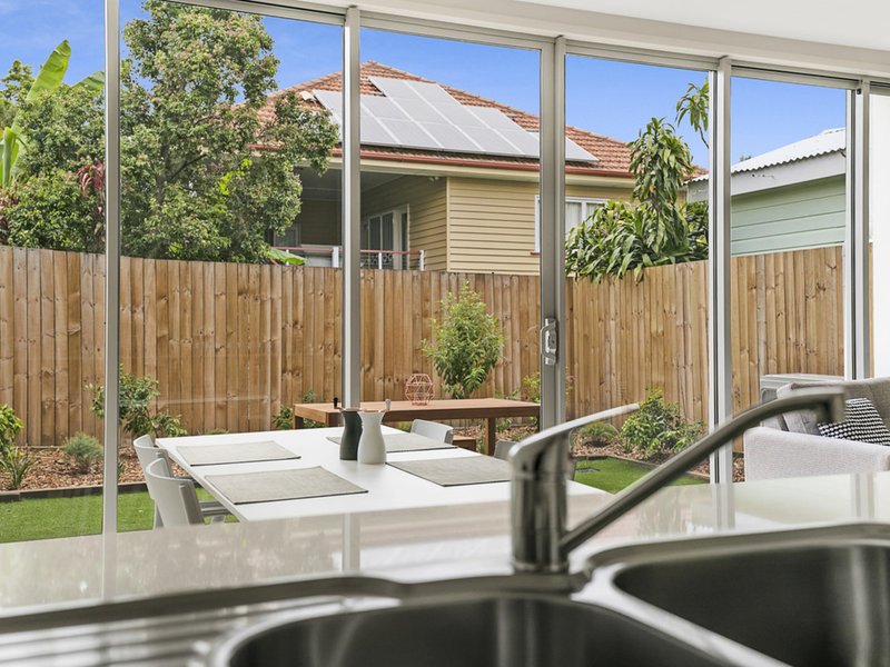 Photo - 1 / 51 Lyon Street, Moorooka QLD 4105 - Image 5