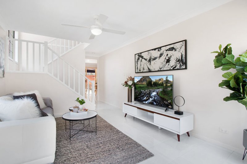 Photo - 1 / 55 Princess Street, Camp Hill QLD 4152 - Image 2