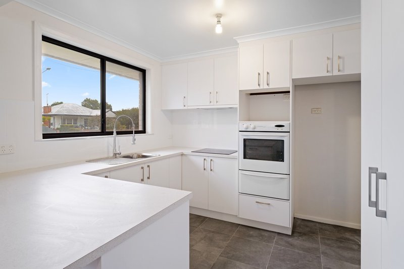 Photo - 1 - 5/520 Klose Street, Lavington NSW 2641 - Image 5