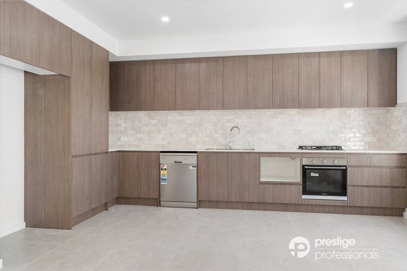 Photo - 1-5/72 Westbourne Street, Thirlmere NSW 2572 - Image 3