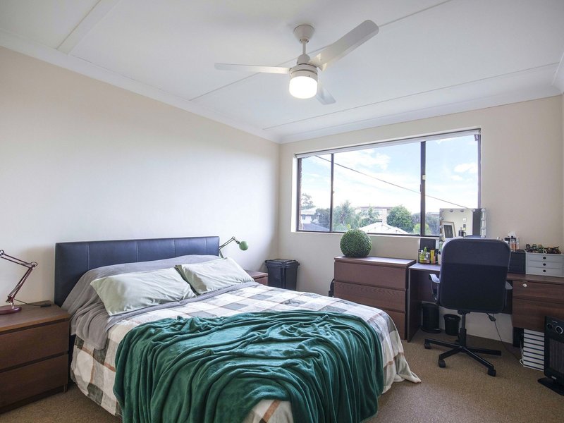 Photo - 1-6/19 Rutland Street, Coorparoo QLD 4151 - Image 10