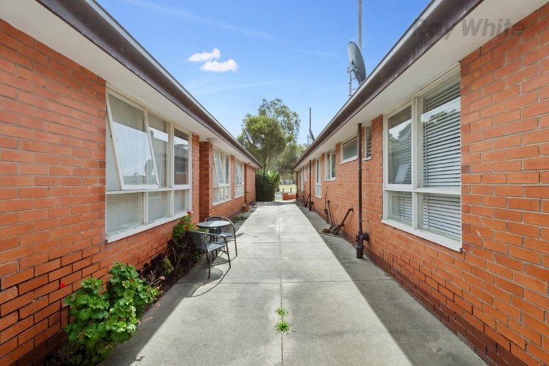 Photo - 1-6/2 Reserve Street, Springvale VIC 3171 - Image 4