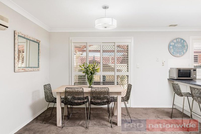 Photo - 1 / 672 Henry Lawson Drive, East Hills NSW 2213 - Image 4