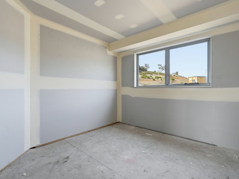 Photo - 1-6/73 Mahoney Drive, Austins Ferry TAS 7011 - Image 11