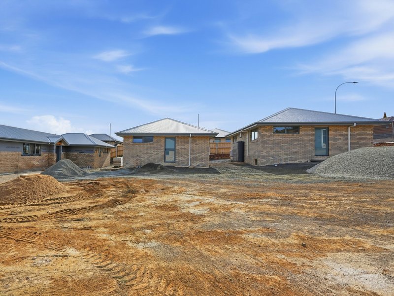Photo - 1-6/73 Mahoney Drive, Austins Ferry TAS 7011 - Image 12