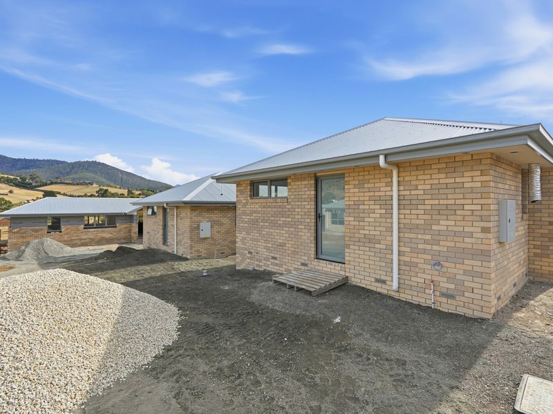 Photo - 1-6/73 Mahoney Drive, Austins Ferry TAS 7011 - Image 13