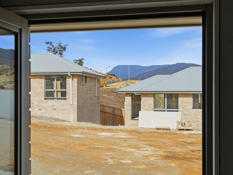 Photo - 1-6/73 Mahoney Drive, Austins Ferry TAS 7011 - Image 19