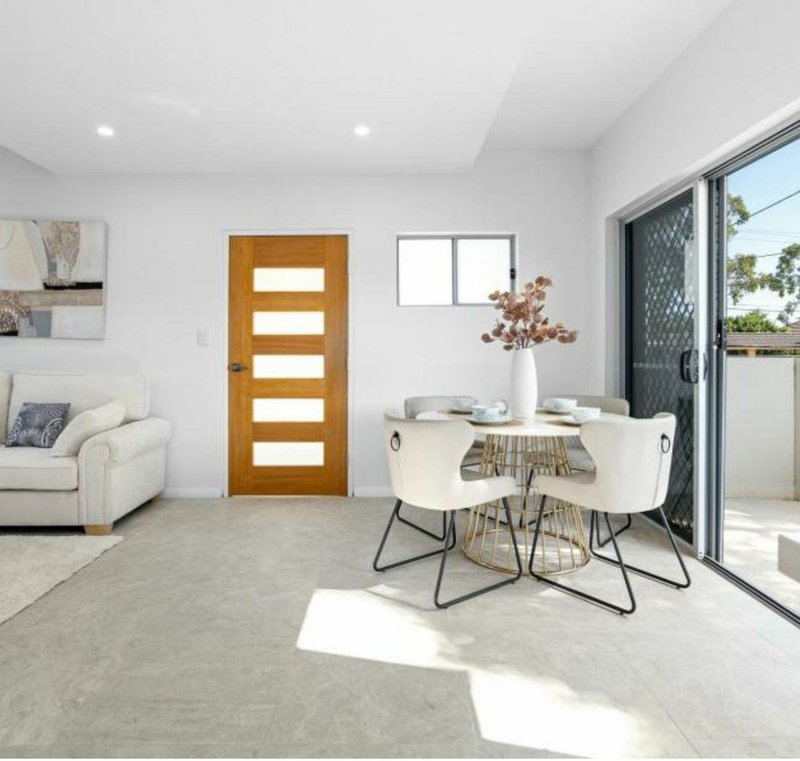 Photo - 1-8/11 Fifth Avenue, Blacktown NSW 2148 - Image 7