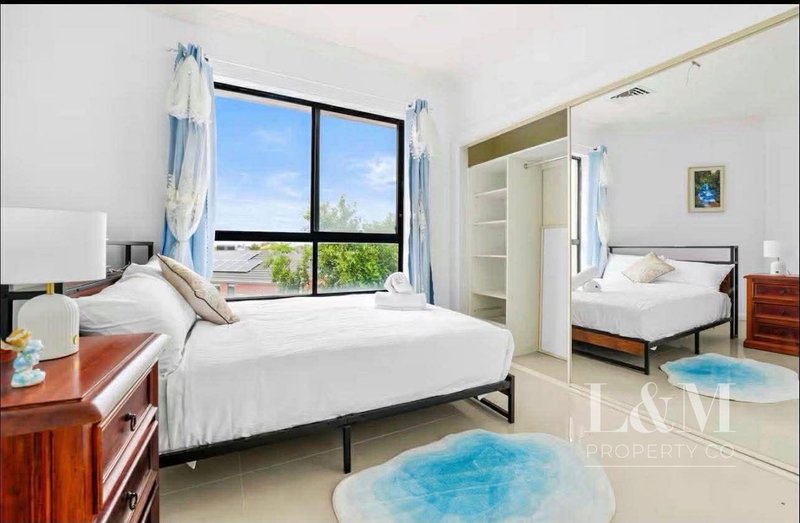 Photo - 1-8/25 Hurlingham Way, Craigieburn VIC 3064 - Image 5