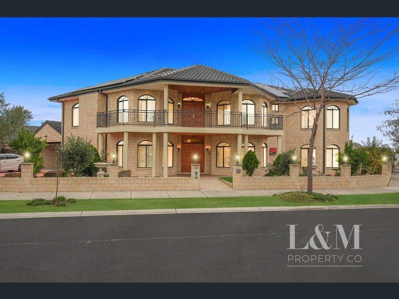 Photo - 1-8/25 Hurlingham Way, Craigieburn VIC 3064 - Image 24