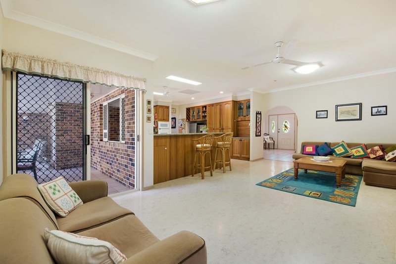 Photo - 1-9 Gordon Drive, Tanawha QLD 4556 - Image 4