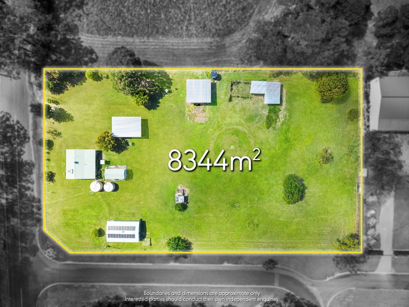 Photo - 1-9 Sagren Crescent, Elimbah QLD 4516 - Image 2