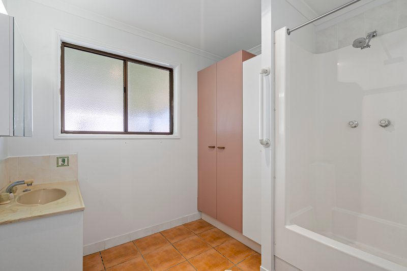 Photo - 1-9 Sagren Crescent, Elimbah QLD 4516 - Image 11