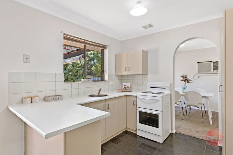 Photo - 1 Abberton Street, Flagstaff Hill SA 5159 - Image 7