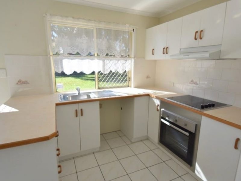 Photo - 1 Aberdeen Court, Beaconsfield QLD 4740 - Image 4