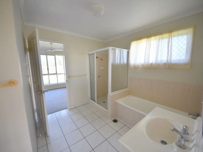 Photo - 1 Aberdeen Court, Beaconsfield QLD 4740 - Image 9