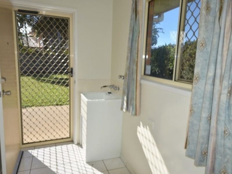 Photo - 1 Aberdeen Court, Beaconsfield QLD 4740 - Image 11