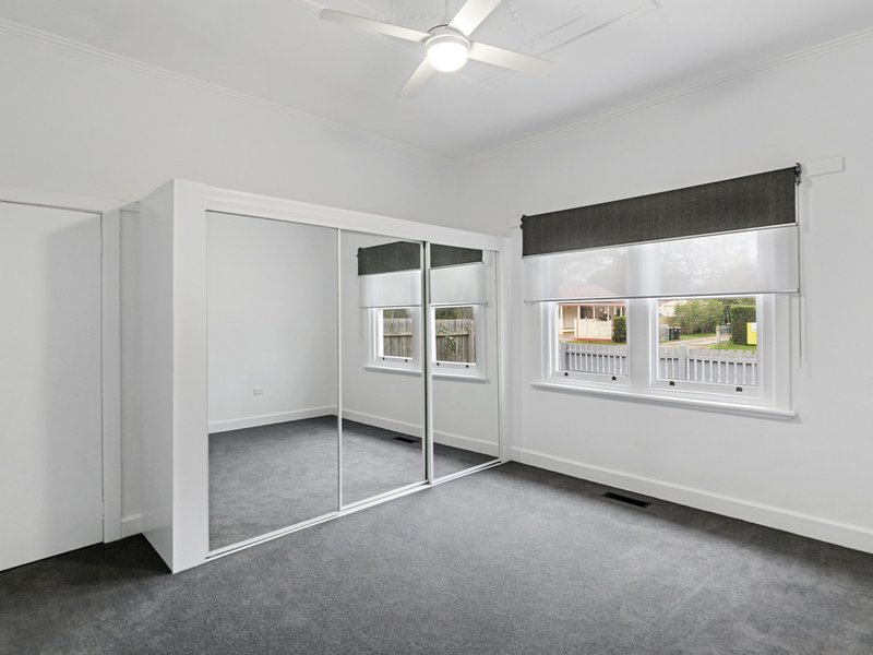 Photo - 1 Ackerly Avenue, Benalla VIC 3672 - Image 5