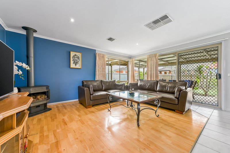 Photo - 1 Affleck Way, Rowville VIC 3178 - Image 3