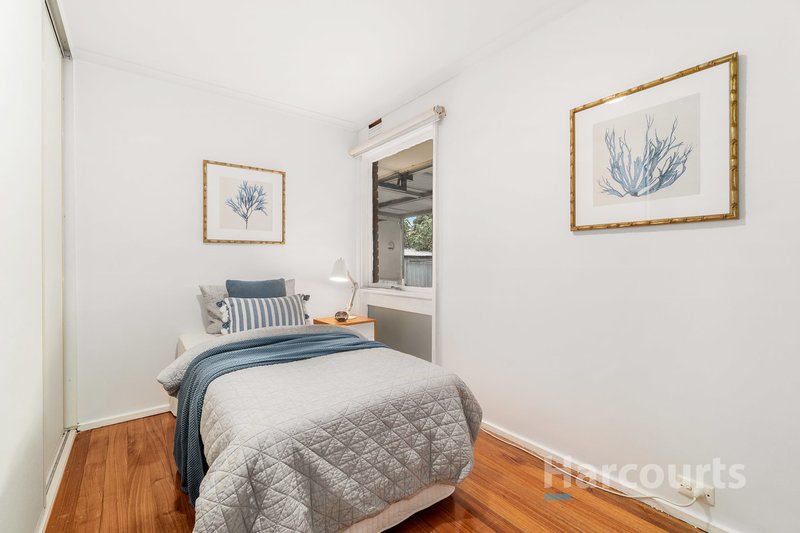 Photo - 1 Ainsdale Avenue, Wantirna VIC 3152 - Image 9