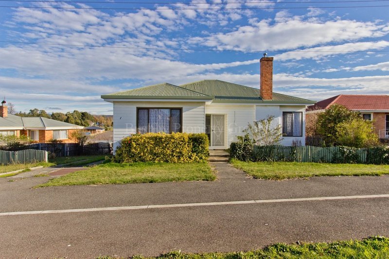 1 Alanvale Road, Newnham TAS 7248