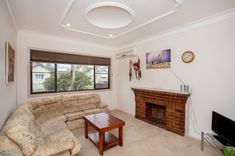 Photo - 1 Albert Street, Taree NSW 2430 - Image 2