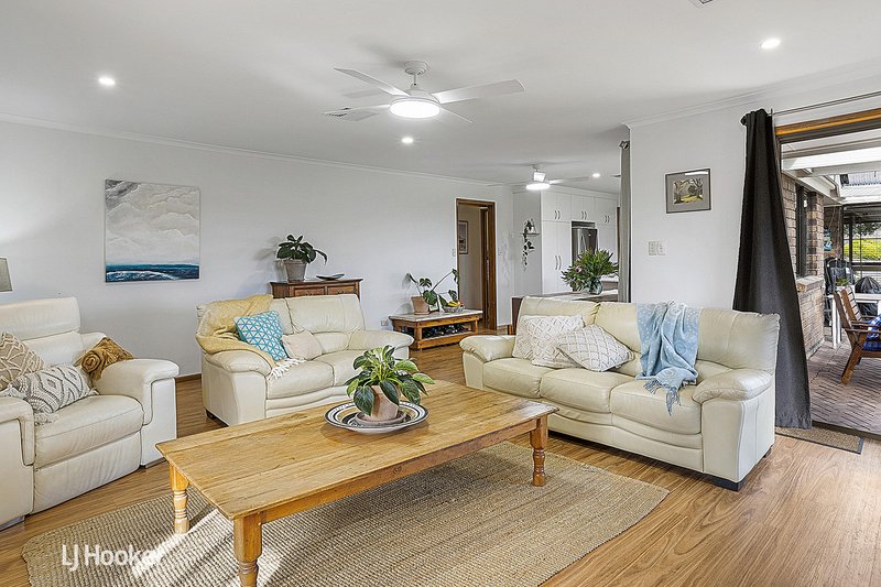 Photo - 1 Alfonso Drive, Hallett Cove SA 5158 - Image 3