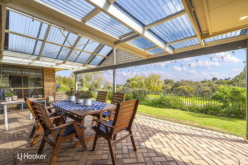 Photo - 1 Alfonso Drive, Hallett Cove SA 5158 - Image 16