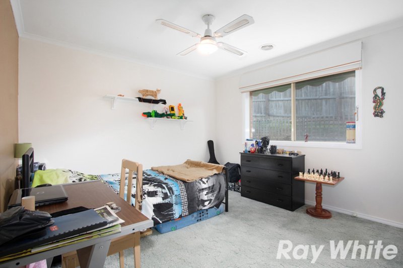 Photo - 1 Allan Close, Pakenham VIC 3810 - Image 6