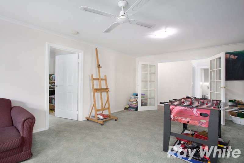 Photo - 1 Allan Close, Pakenham VIC 3810 - Image 10